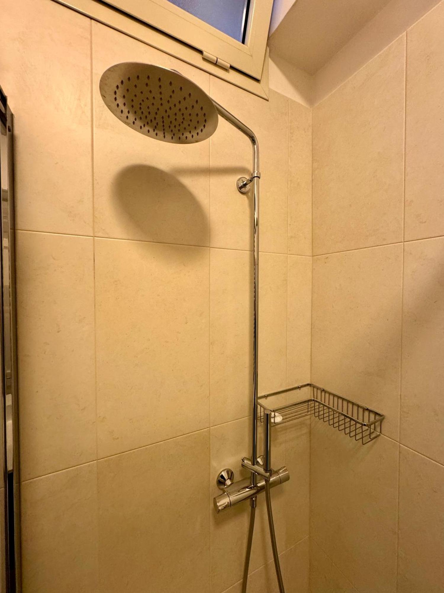 4 Balconi House- Appartamento Moderno A Lecce Dış mekan fotoğraf