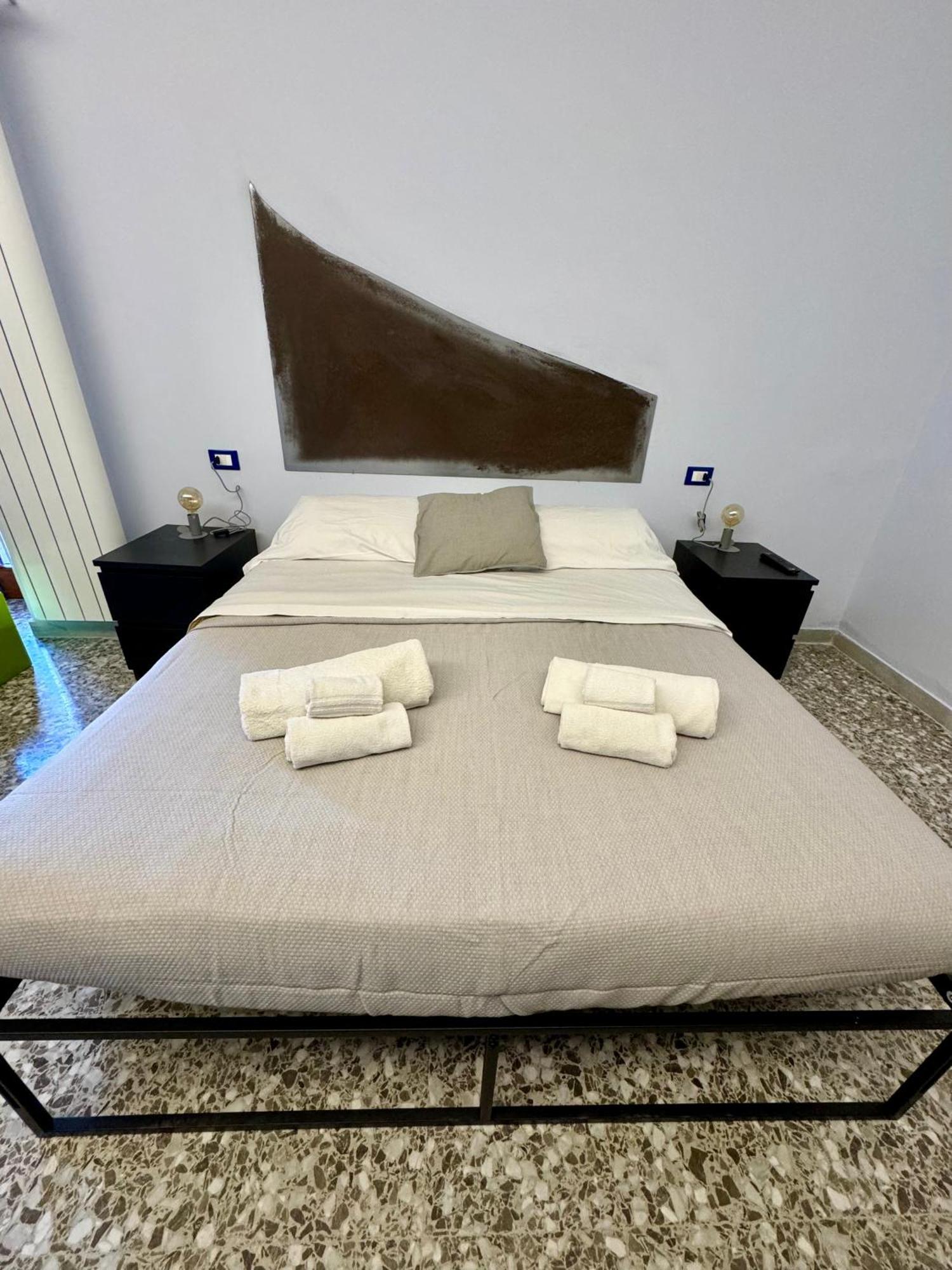 4 Balconi House- Appartamento Moderno A Lecce Dış mekan fotoğraf