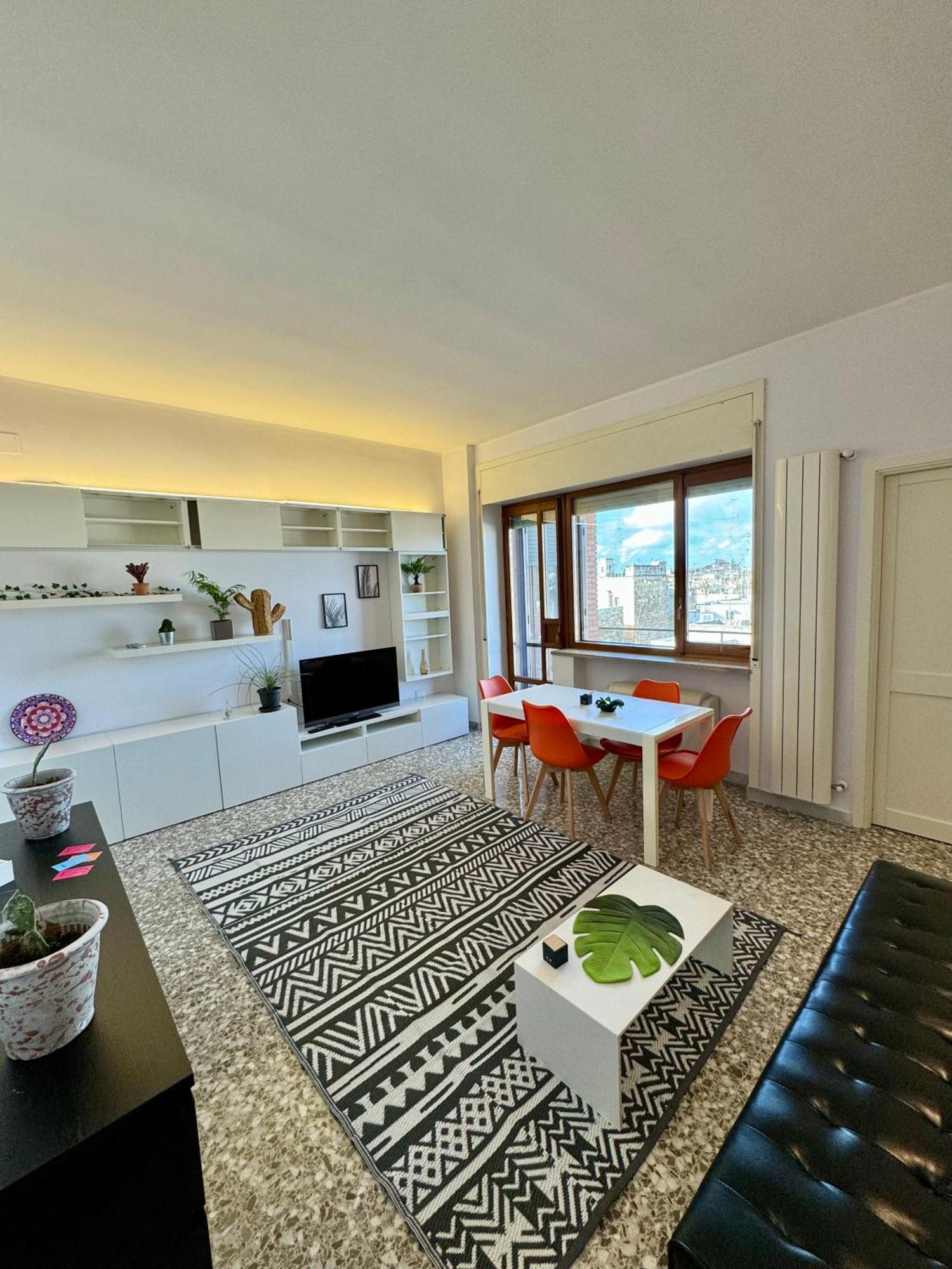 4 Balconi House- Appartamento Moderno A Lecce Dış mekan fotoğraf